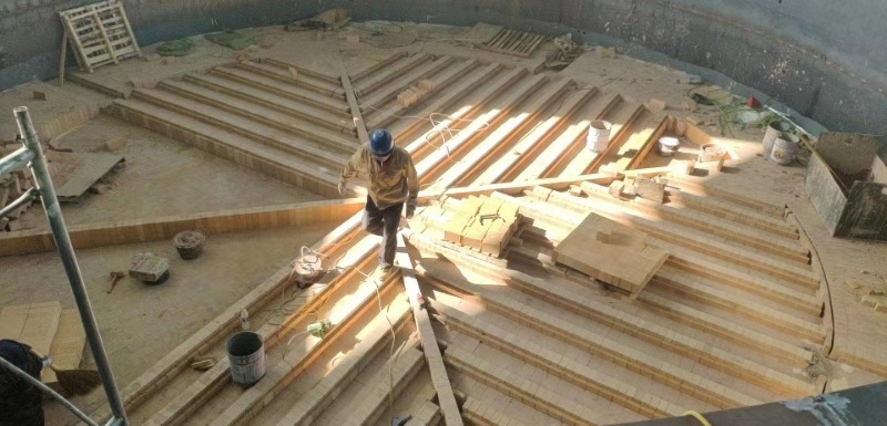 大型井式爐施工現場